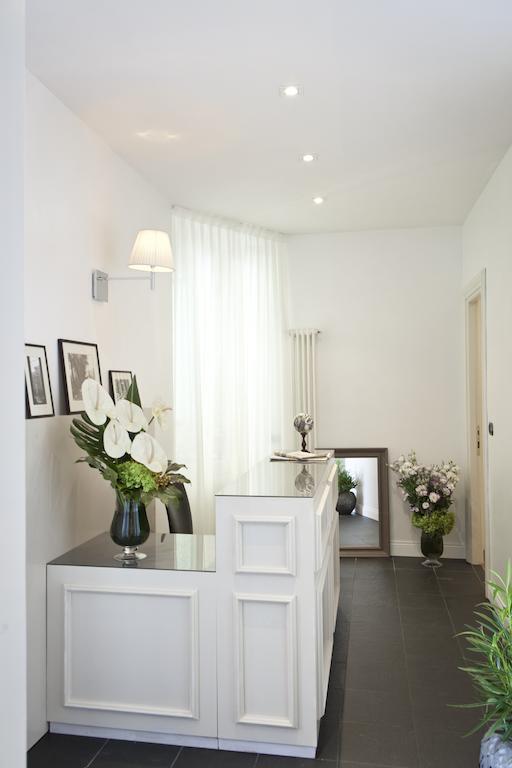 Garibaldi Suites Piazza Di Spagna Rome Exterior photo