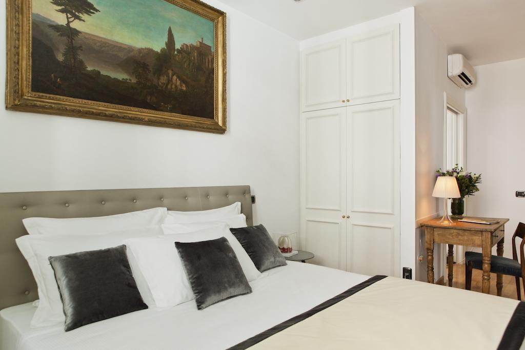 Garibaldi Suites Piazza Di Spagna Rome Exterior photo